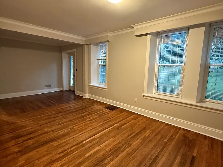 153 Norfolk St — Photo 3