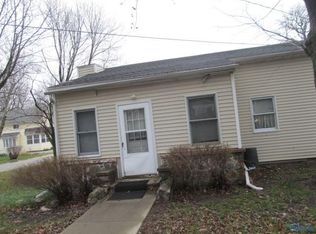 2040 Grange St, Oregon, OH 43616