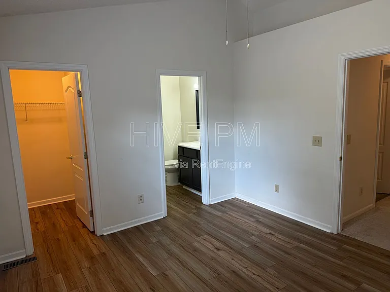 826 Rossford Run — Photo 17