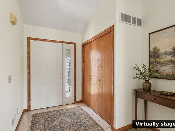 5th image of 2921 Hunters Pl