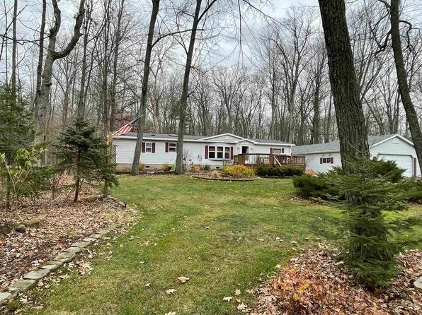 N6608 East St, Shawano, WI 54166