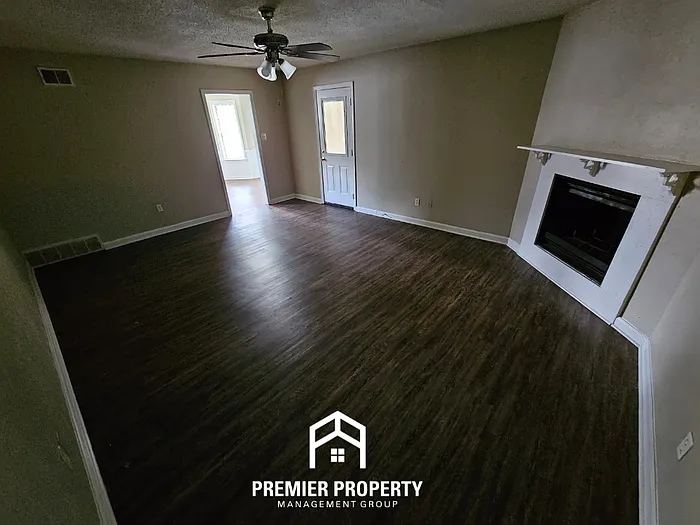 6329 Ridge Manor Dr — Photo 12