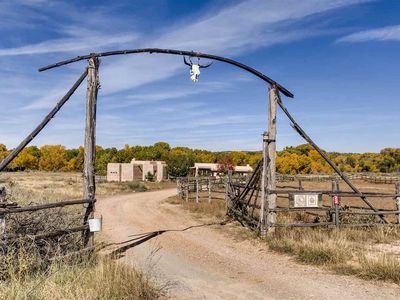 22 Avenida Vieja, Lamy, NM, 87540