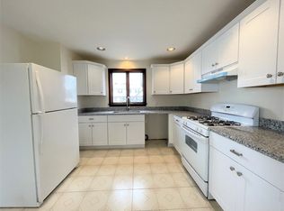 45 Rustic St #1, Newton, MA 02458