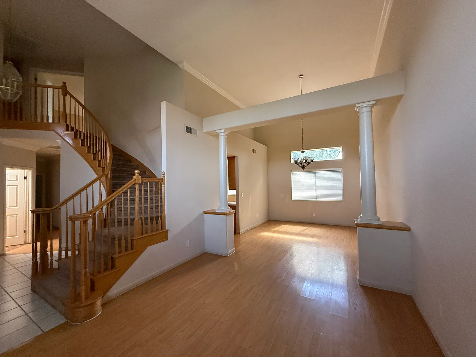 4 bed, 2515 sqft, $2,550 — Photo 3