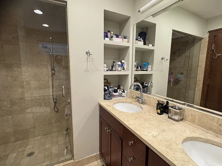 1706 W Byron St — Photo 18
