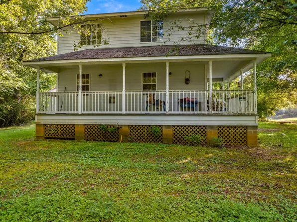 885 R H Ellis Rd, Dandridge, TN 37725