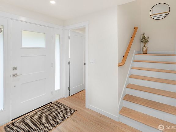 3rd image of 16010 Sunnyside Avenue N