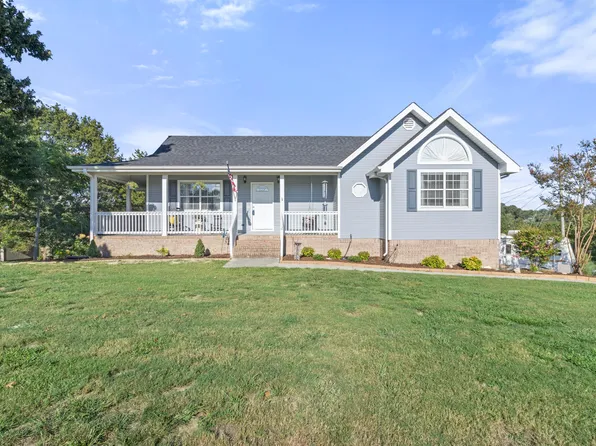 17 Fay Cir, Ringgold, GA 30736