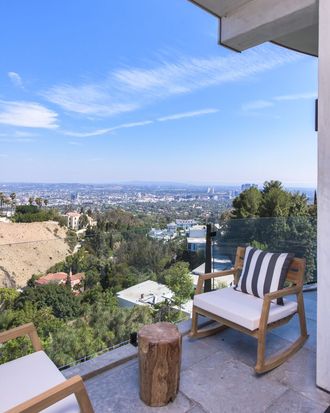 9374 Beverly Crest Dr, Beverly Hills, CA 90210 | Zillow