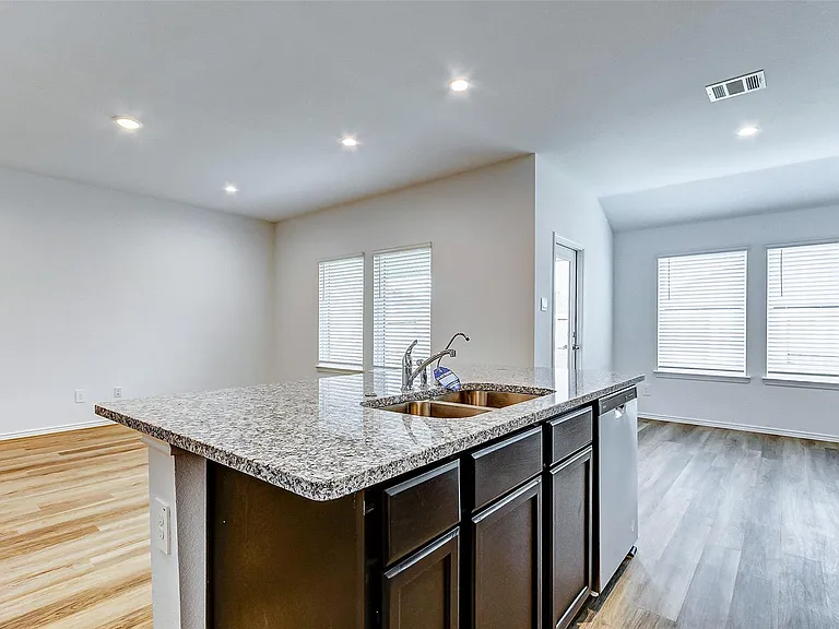 15056 Ashton Meadows Dr — Photo 18
