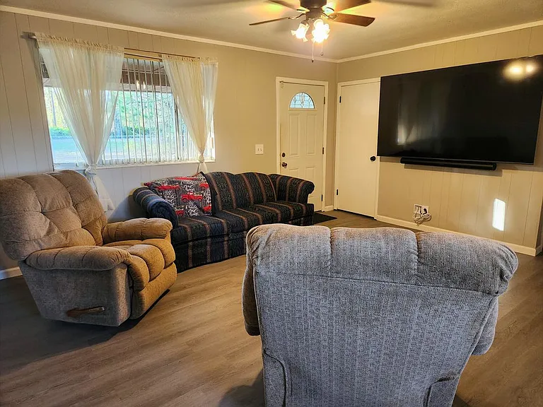 2355 SE State Road 100 — Photo 6