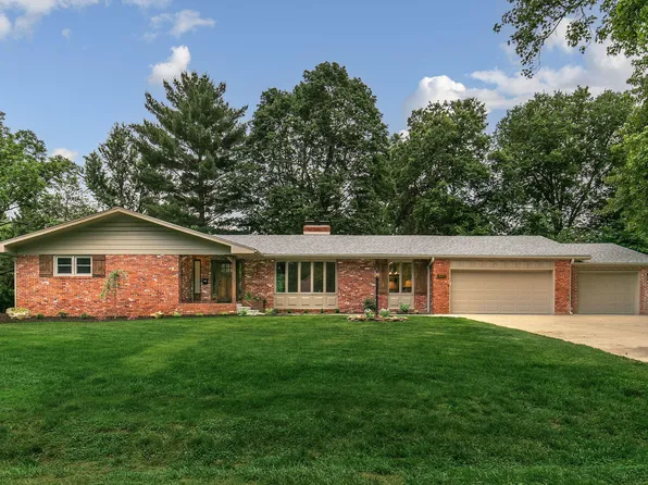 2262 E Berkeley Street, Springfield, MO 65804