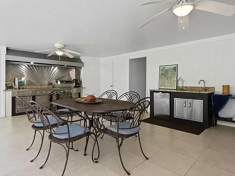 1588 Mandarin Rd — Photo 6