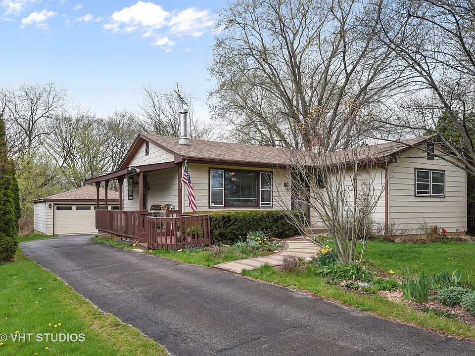 1st image of 292 Deerpath Ln