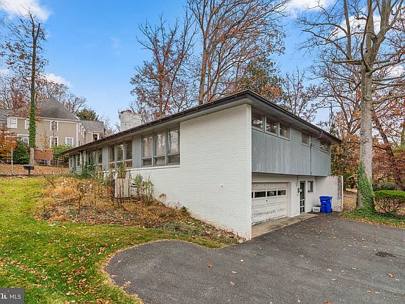 3rd image of 4825 Great Oak Rd
