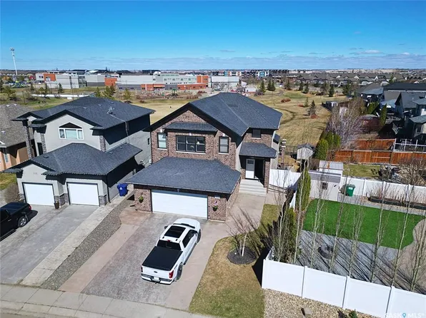 102 Thode AVENUE, Saskatoon, SK S7W 1A1