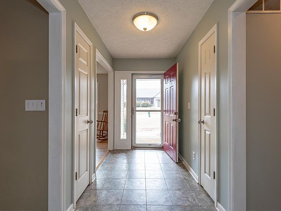 5th image of 2512 W Brewster Ct