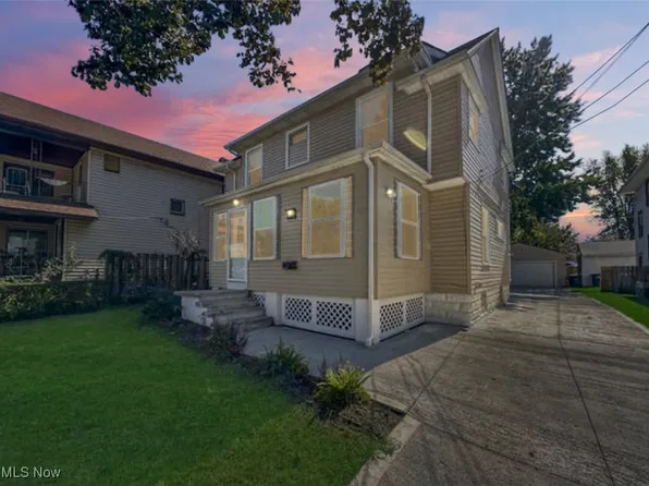 18719 Sloane Ave, Lakewood, OH 44107