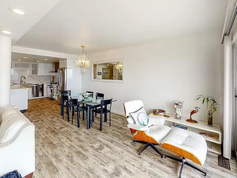 452 Oceanview Dr — Photo 9