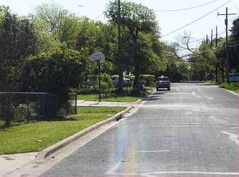 2nd image of 302 Oertli Ln #A