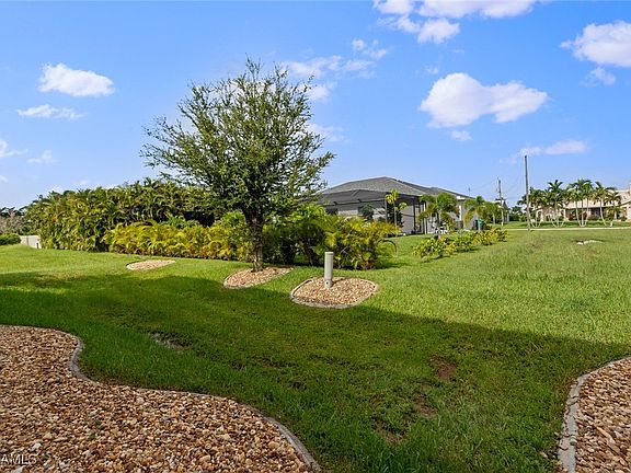 3rd image of 5312 Chiquita Blvd S Unit 101B