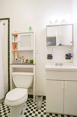 Rented by City Connections Realty | media 29