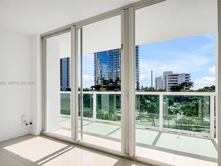 100 Bayview Dr #408 — Photo 6