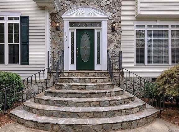 3rd image of 103 Gannett Dr