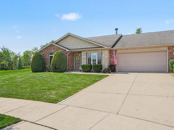 9962 Hart St, Saint John, IN 46373