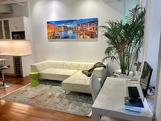 Rented by Owner | media 12