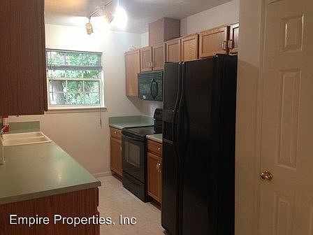 3rd image of 4497 Westover Dr