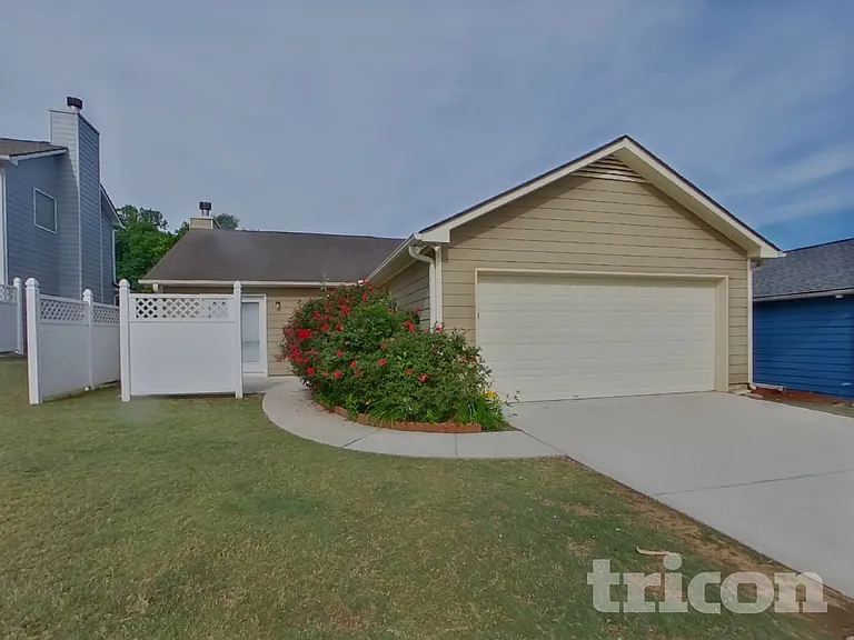 110 Summerbrook Rd — Photo 15