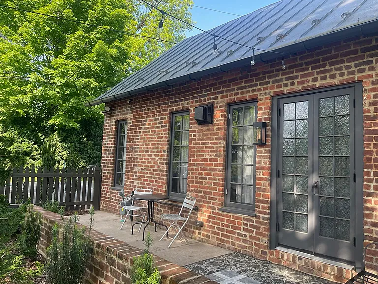 734 Locust Ave #B — Photo 15