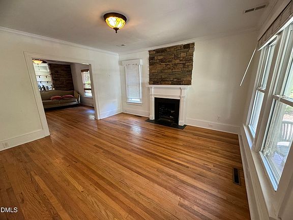 2nd image of 3129 Stanhope Ave