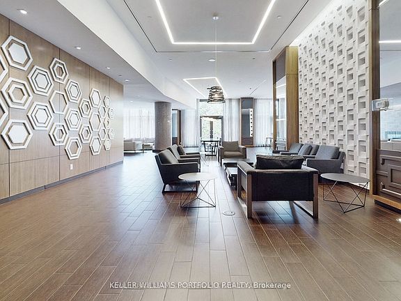 4th image of 36 Park Lawn Rd #1006