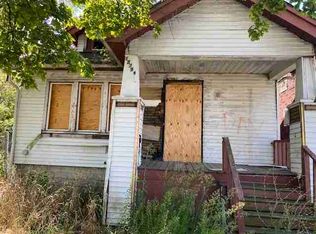 15793 Petoskey Ave, Detroit, MI 48238