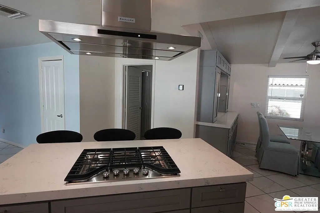 2 bed, 1440 sqft, $2,750 — Photo 4