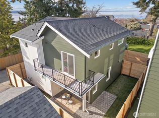 3841 54th Ave SW, Seattle, WA 98116