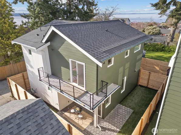 3841 54th Avenue SW, Seattle, WA 98116