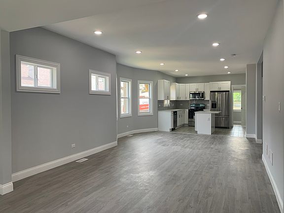 2nd image of 610 S 11th Ave
