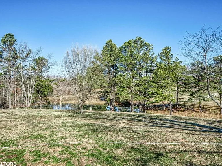 1200 Pearl Hinds Rd — Photo 25