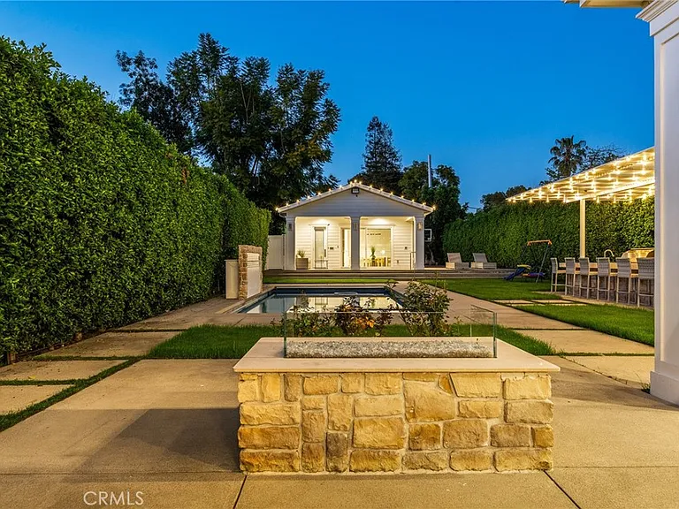 12345 Huston St — Photo 6