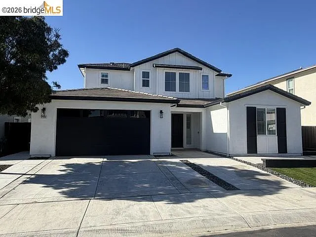 4 bed, 3.0 bath, 2503 sqft, $4,500 — Photo 1