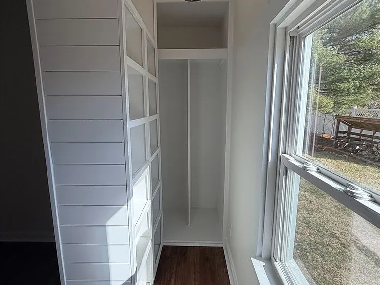 236 Lakeview Dr — Photo 6