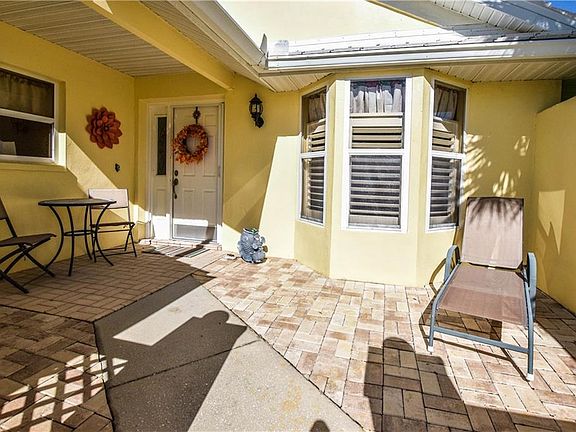 4th image of 721 Brightside Crescent Dr #35