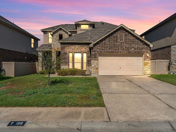 2nd image of 108 Majestic Palm Dr
