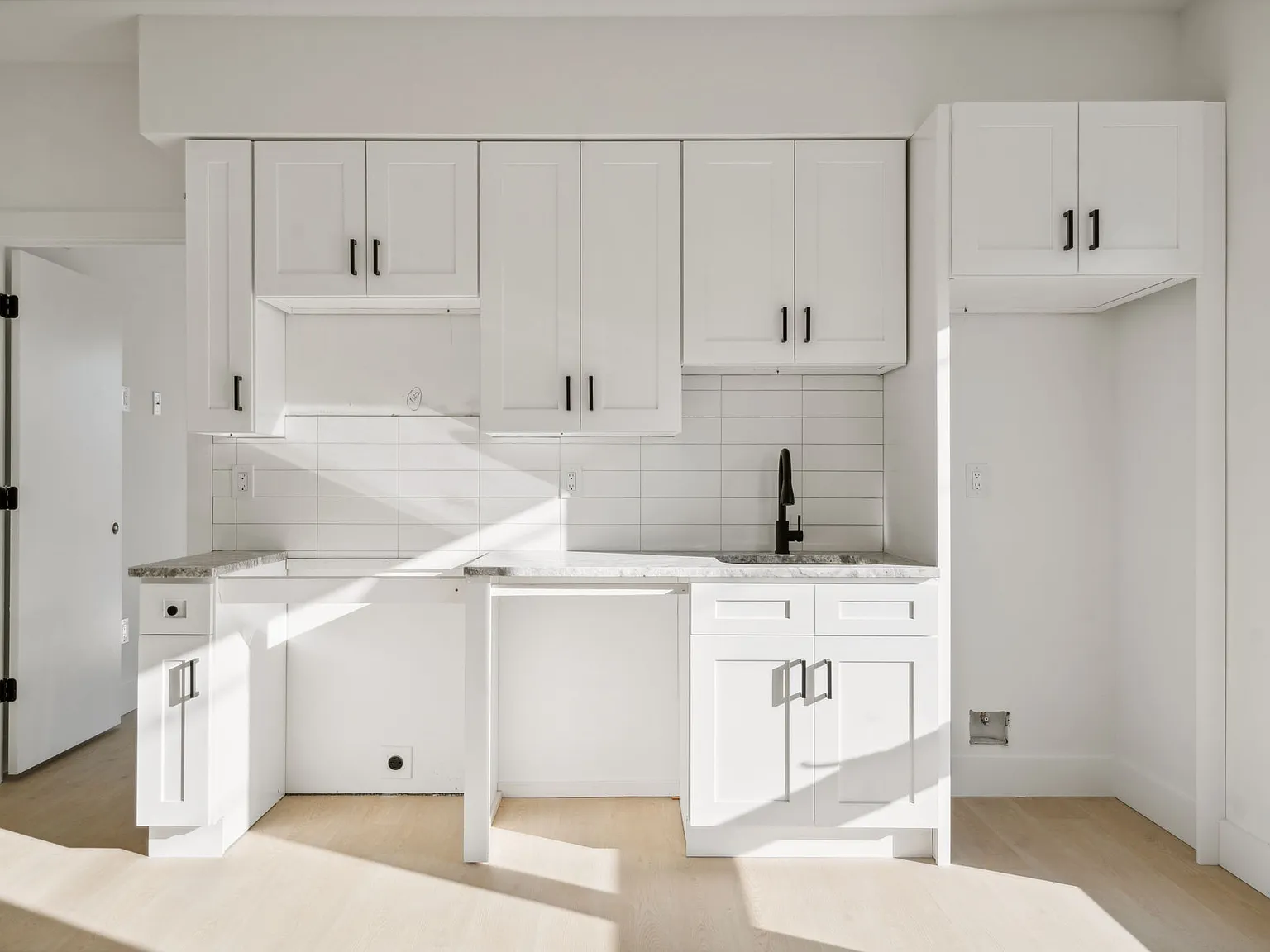 1 bed, 600 sqft, $1,300 — Photo 3