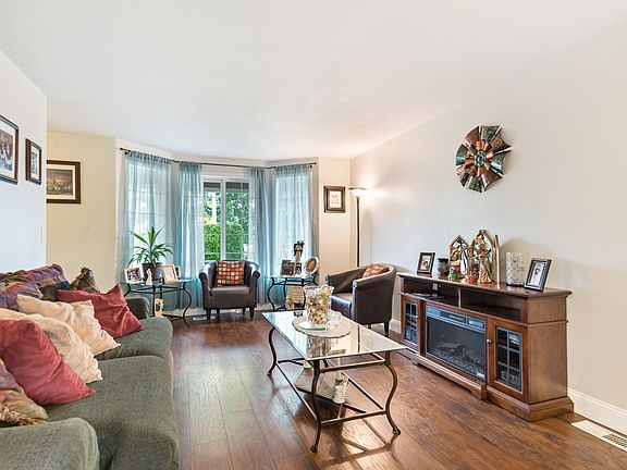 4th image of 7102 NE 157th Ave