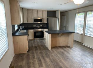 143 16th St, Coal Valley, IL 61240